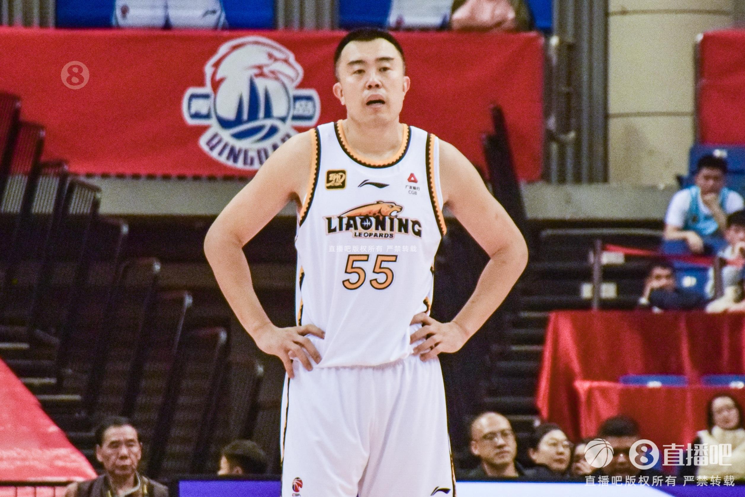 老將盡力了！韓德君7中4拿到14分12籃板3助攻